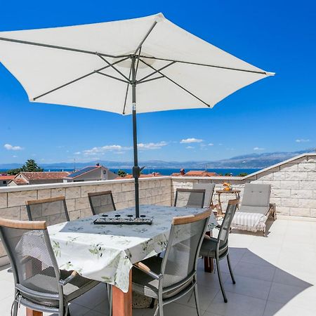 Apartments And Rooms With Parking Space Supetar, Brac - 5658 Extérieur photo