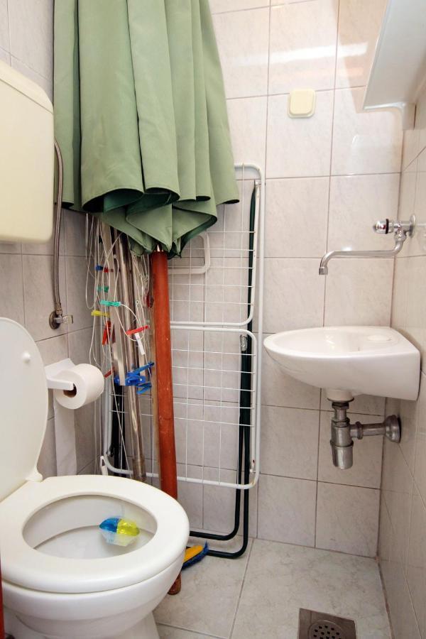 Apartments And Rooms With Parking Space Supetar, Brac - 5658 Extérieur photo