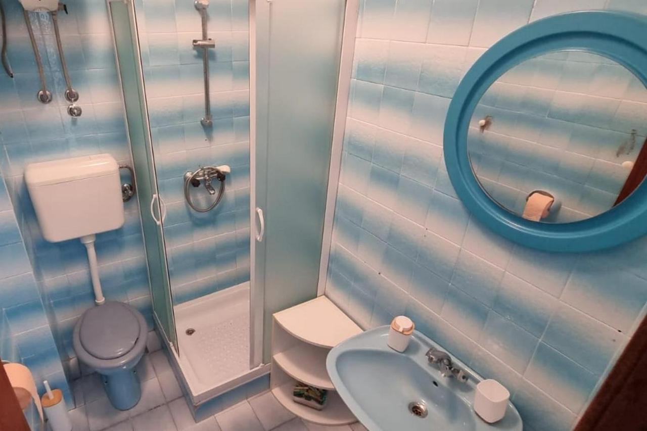 Apartments And Rooms With Parking Space Supetar, Brac - 5658 Extérieur photo