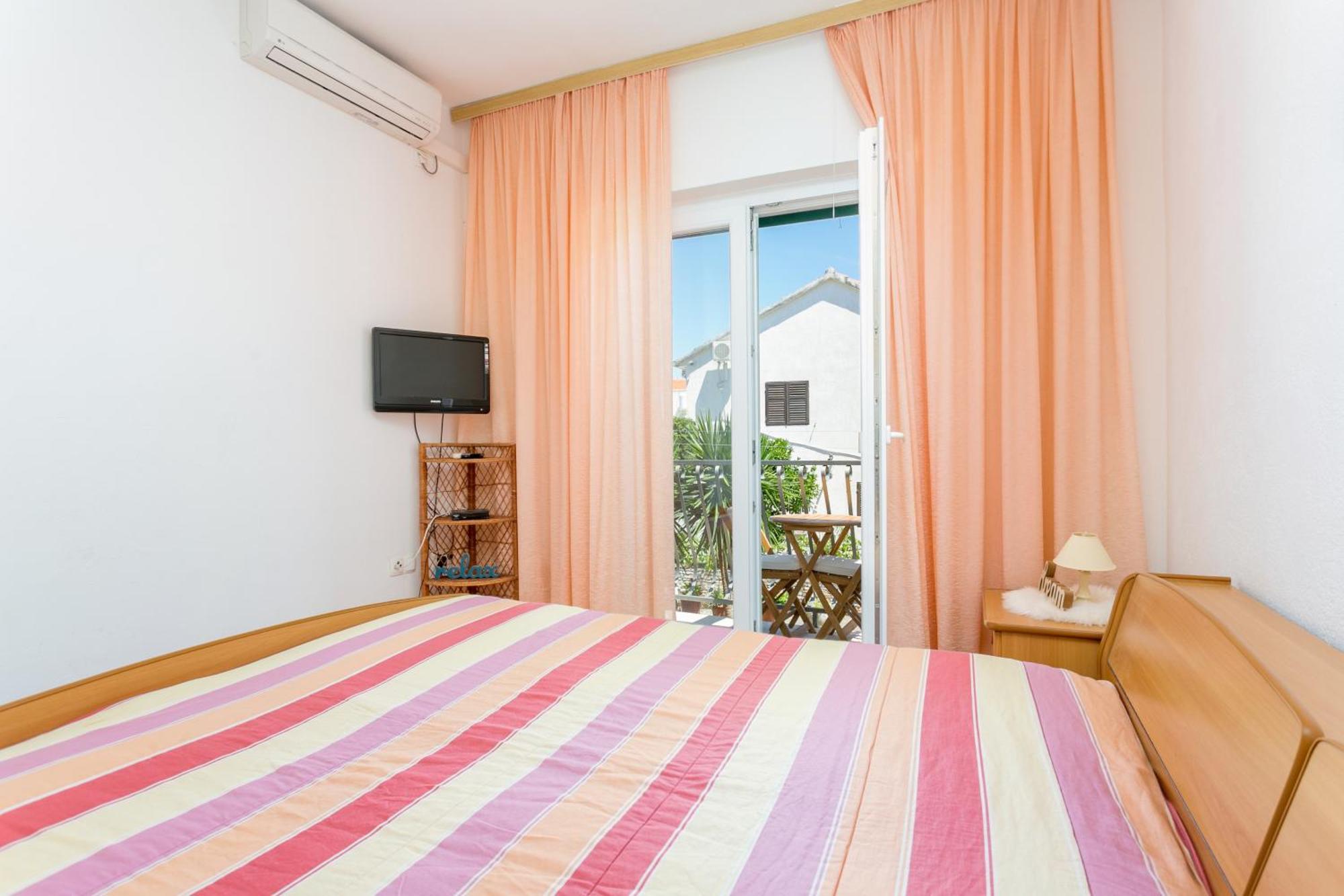 Apartments And Rooms With Parking Space Supetar, Brac - 5658 Chambre photo