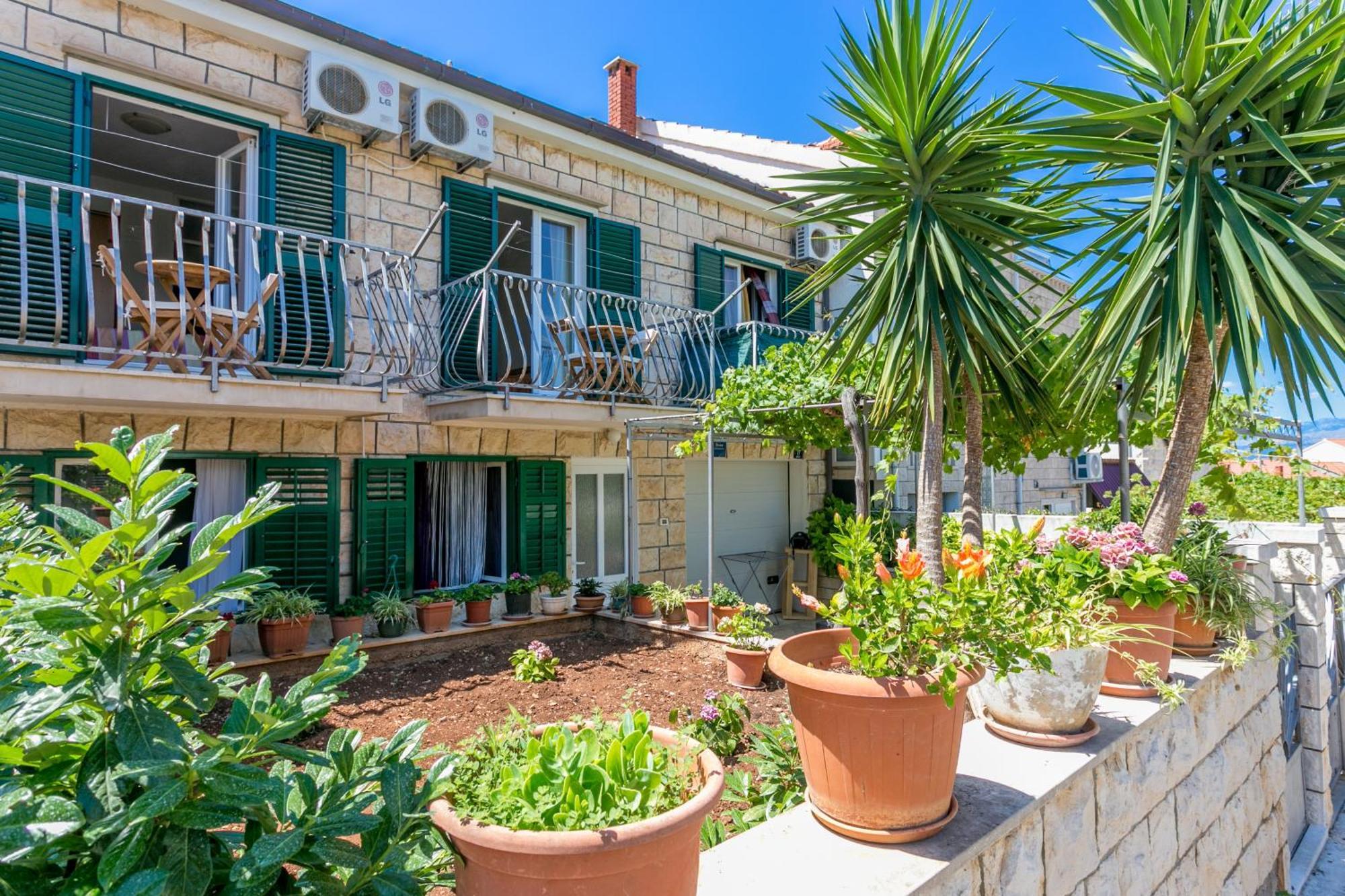 Apartments And Rooms With Parking Space Supetar, Brac - 5658 Extérieur photo