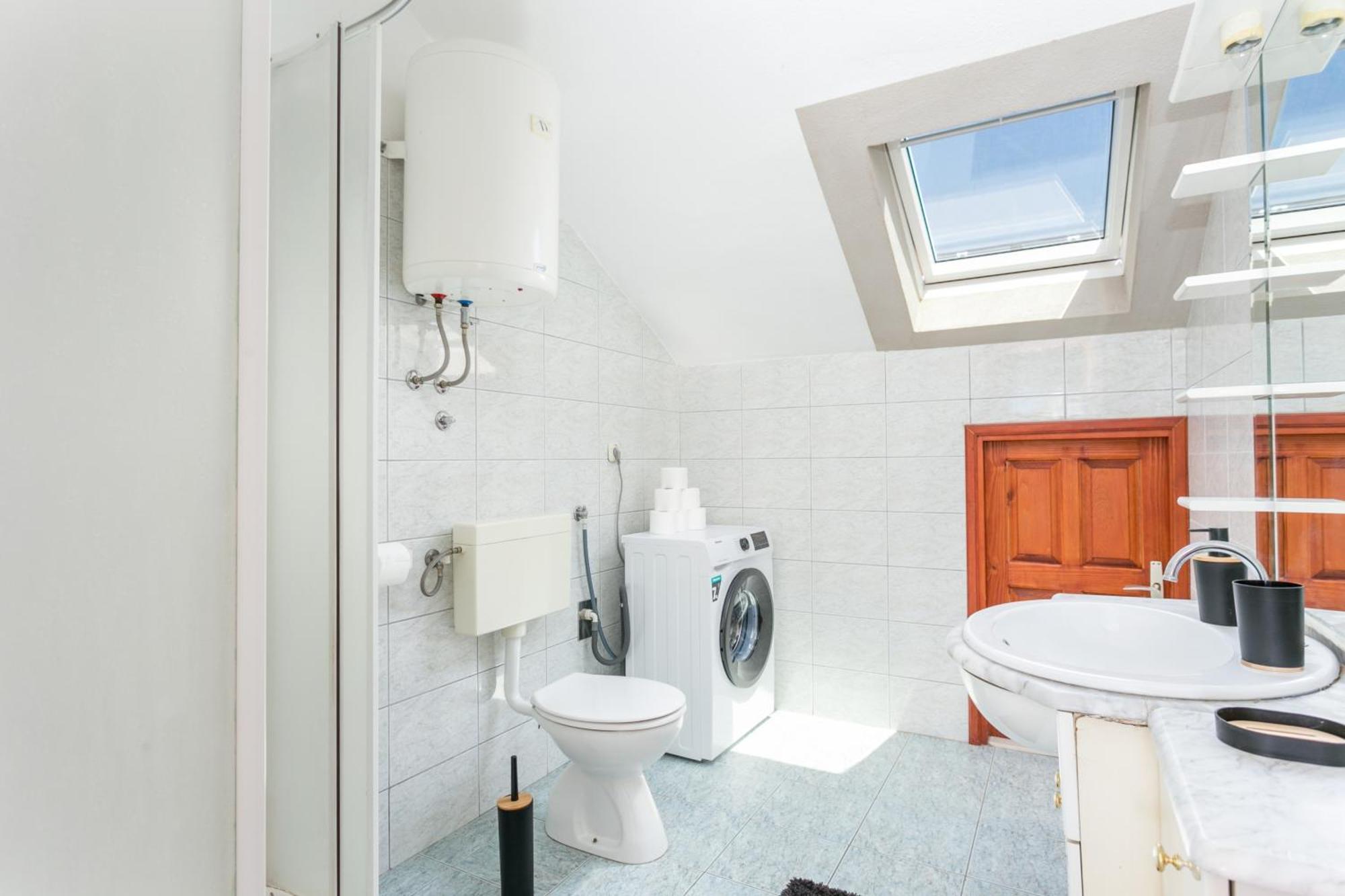 Apartments And Rooms With Parking Space Supetar, Brac - 5658 Extérieur photo