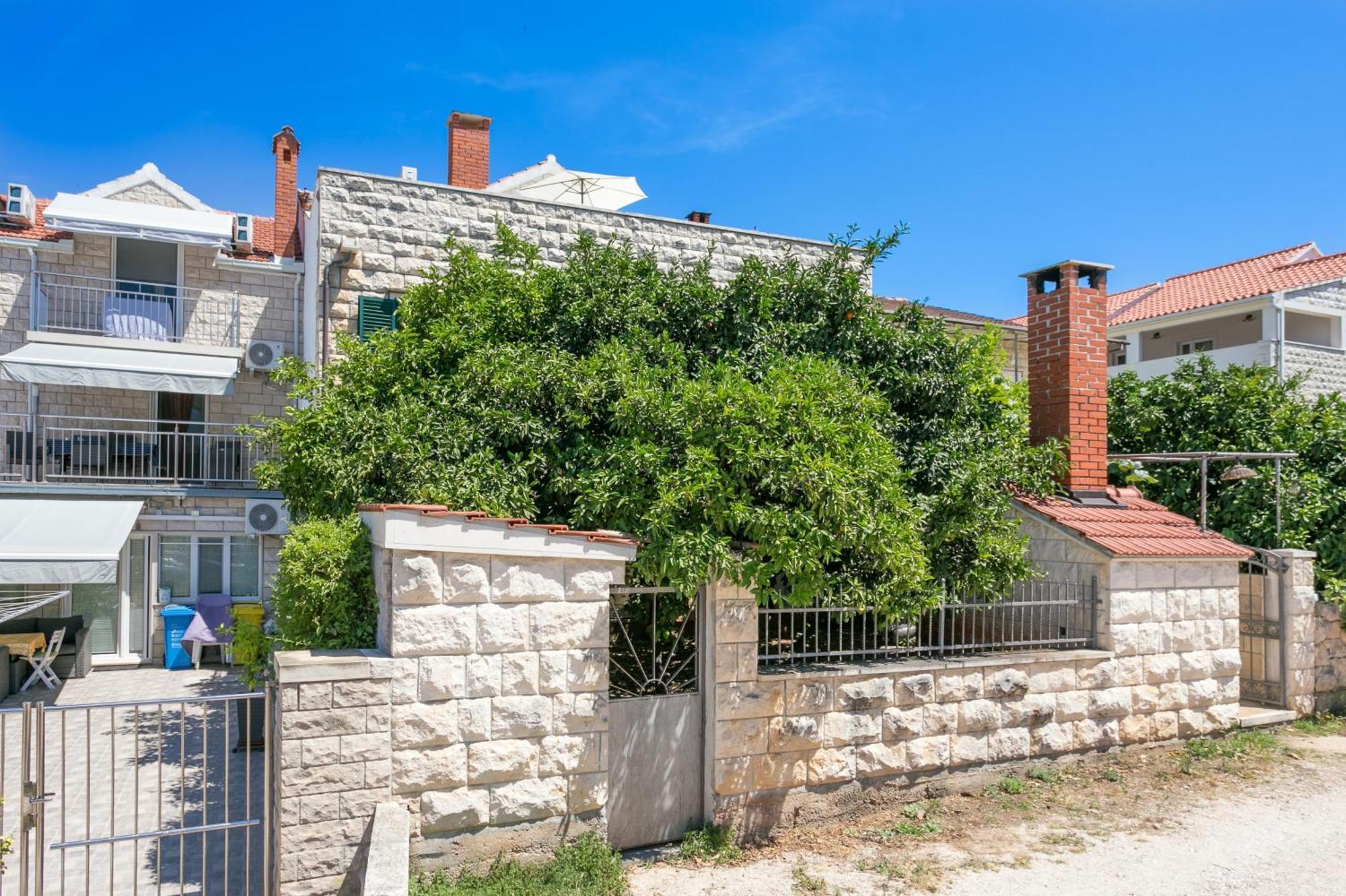 Apartments And Rooms With Parking Space Supetar, Brac - 5658 Extérieur photo
